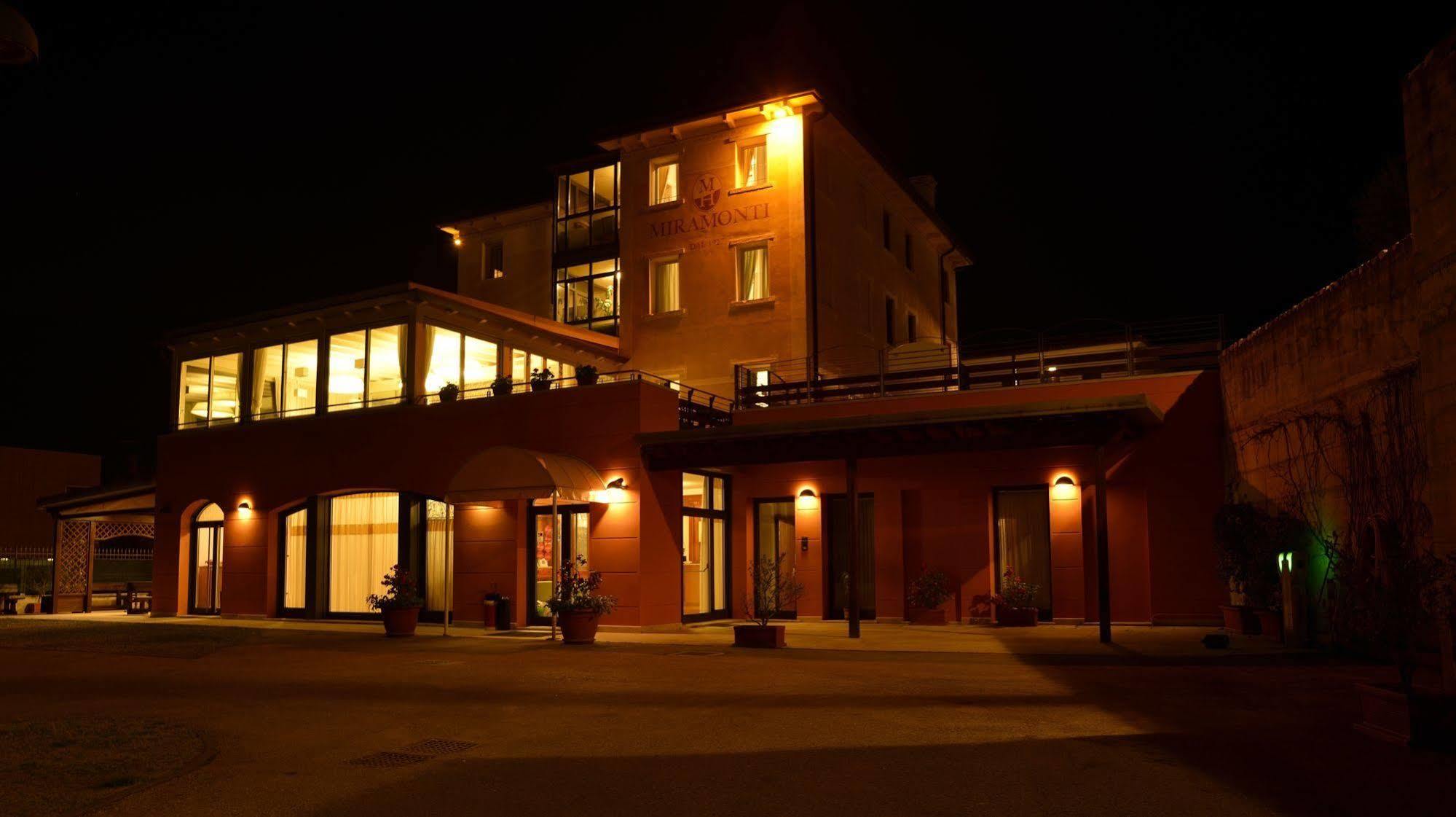 Hotel Miramonti Enoteca Pove del Grappa Kültér fotó