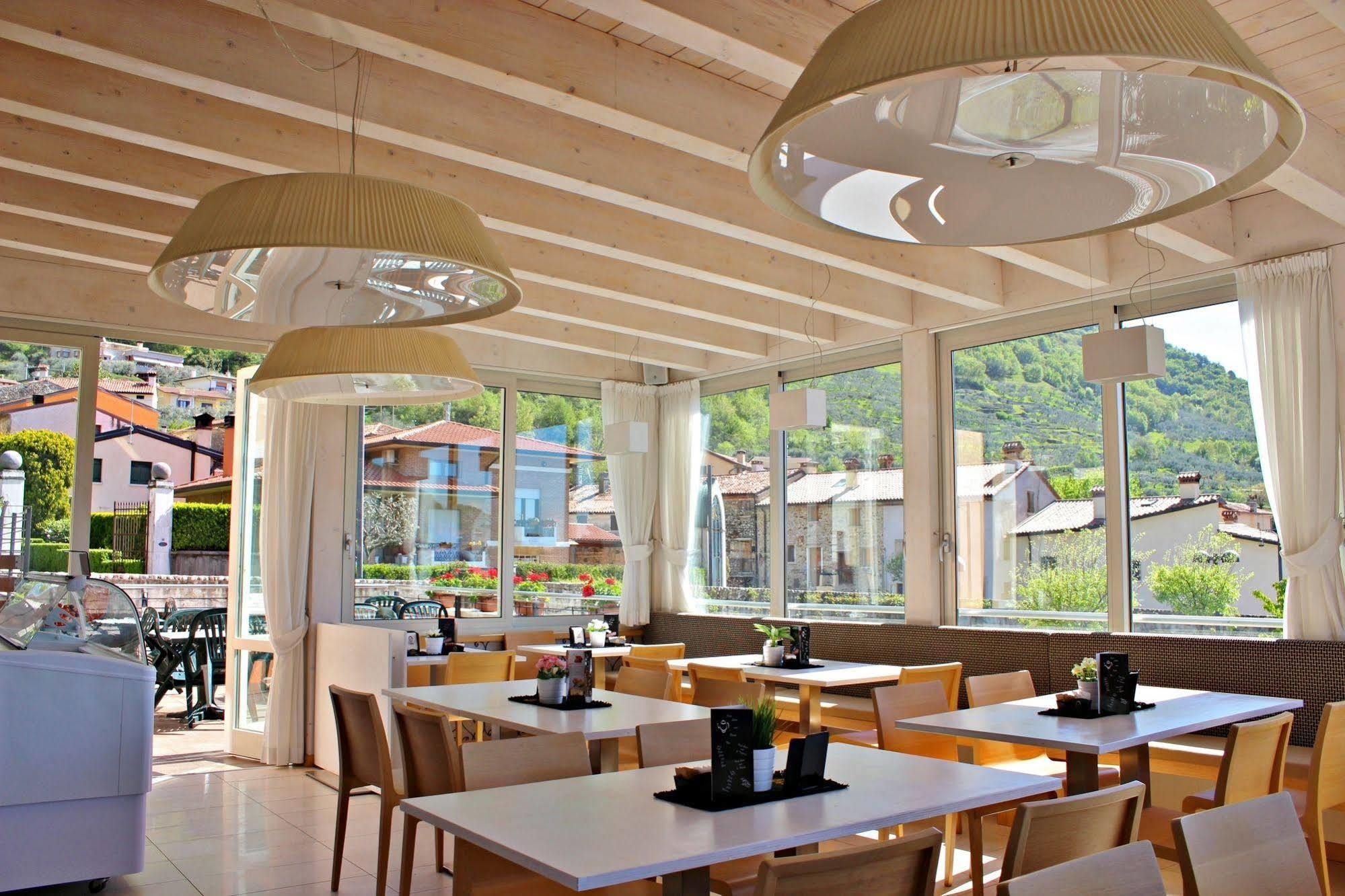 Hotel Miramonti Enoteca Pove del Grappa Kültér fotó