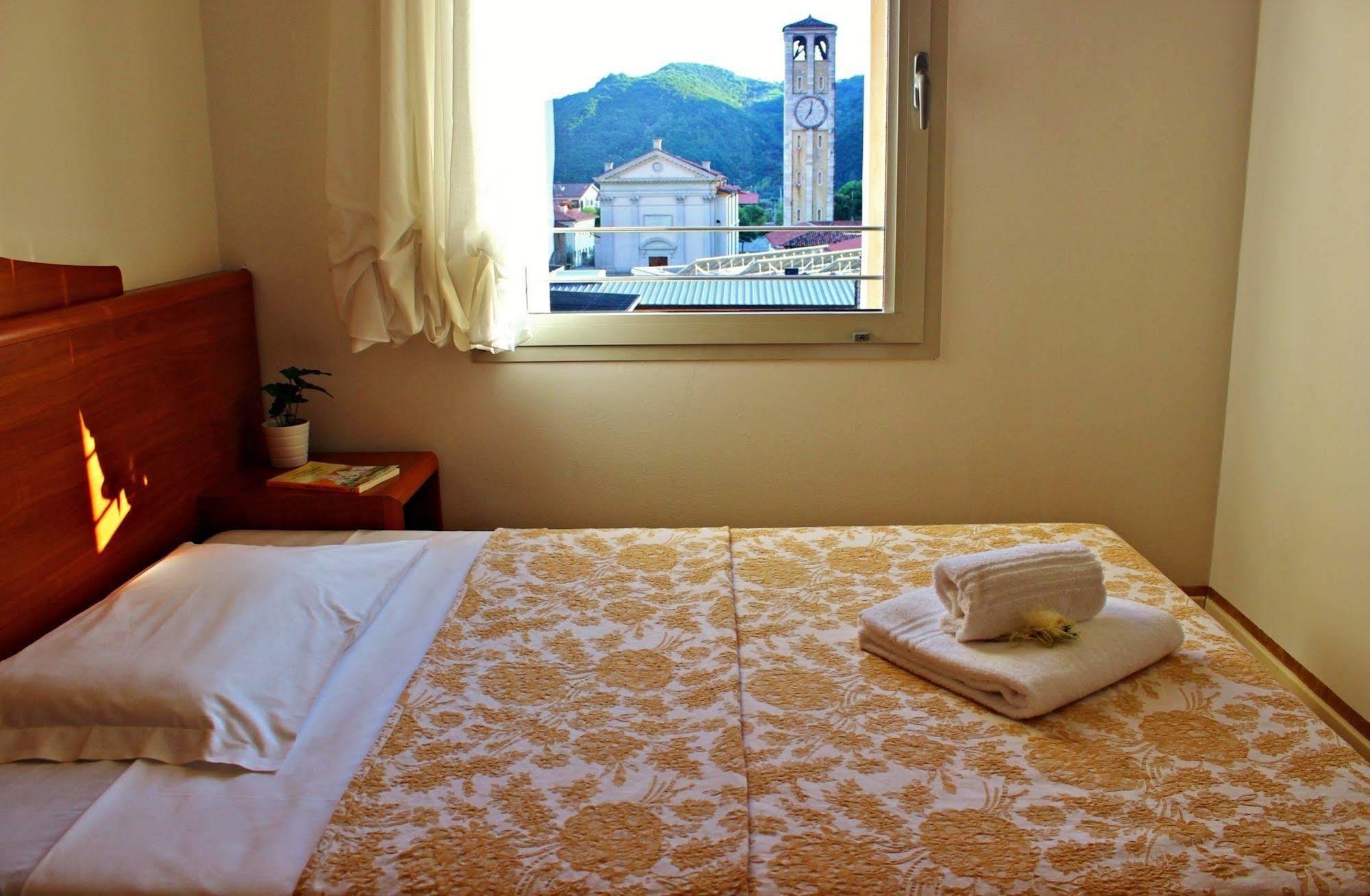 Hotel Miramonti Enoteca Pove del Grappa Kültér fotó
